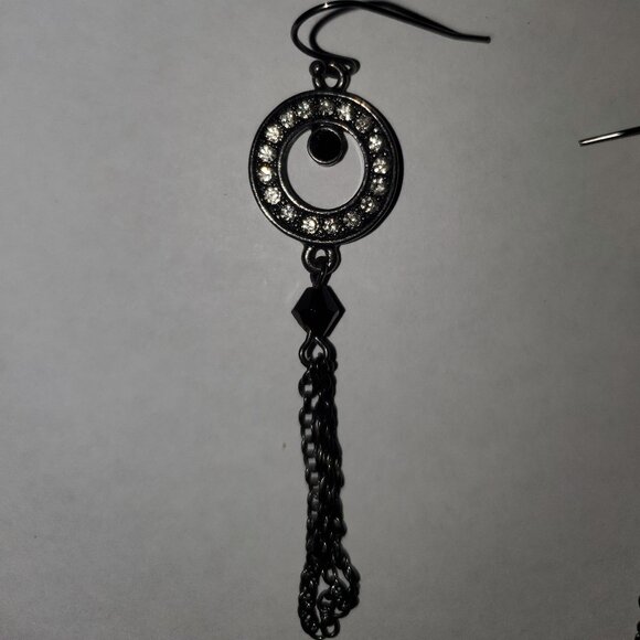 Earring - Picture 2 of 4